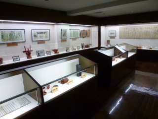 Some of the museum&nbsp;exhibits have English explanations.