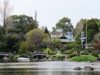 Lakes and bridges at Suizenji Park, Kumamoto