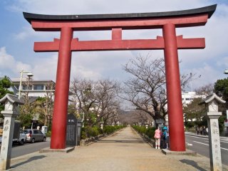 A Torii, or gate, on Wakamiya-oji avenue