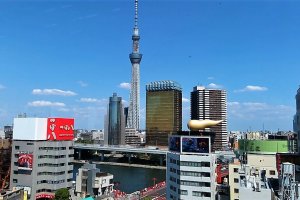 The Tokyo Skytree, Sumida River and Asahi Beer Tower made this view so amazing