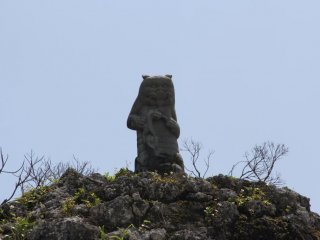A stone talisman atop Tamaudun keeps evil spirits away from the entombed