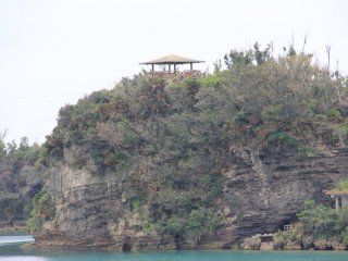 The observatory as seen from the bridge to nearyby Yakena Island; the main viewing area is on the upper left above the shoreline viewing area on the lower right