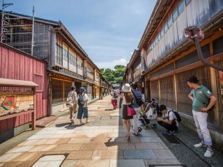 The main street filled with buildings of the Edo period.