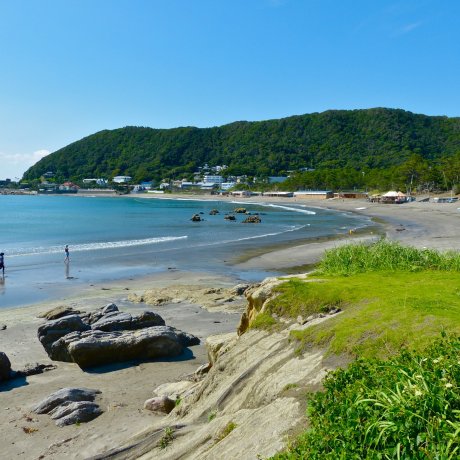 Hayama Isshiki Beach in June