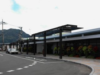 Entrance to Nakanojo Station