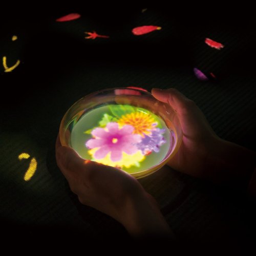 teamLab, Flowers Bloom in an Infinite Universe inside a Teacup, 2016, Interactive Digital Installation, Endless, Sound: Hideaki Takahashi © teamLab, courtesy Pace Gallery