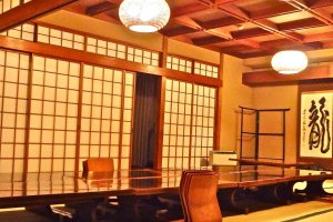 Chiyomoto (千代本) is an authentic Japanese restaurant that regularly showed up in Hiroshige’s ukiyoe woodblock prints in and around 1834 .