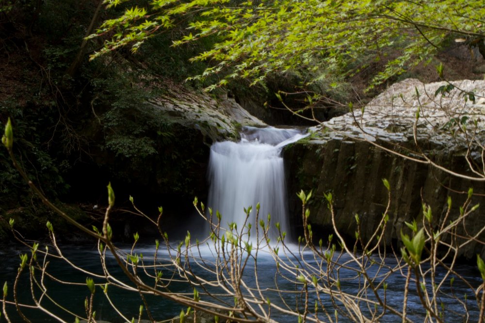 Hebi-daru, or&nbsp;snake waterfall, as the rock formations on the top of the falls resemble snakeskin