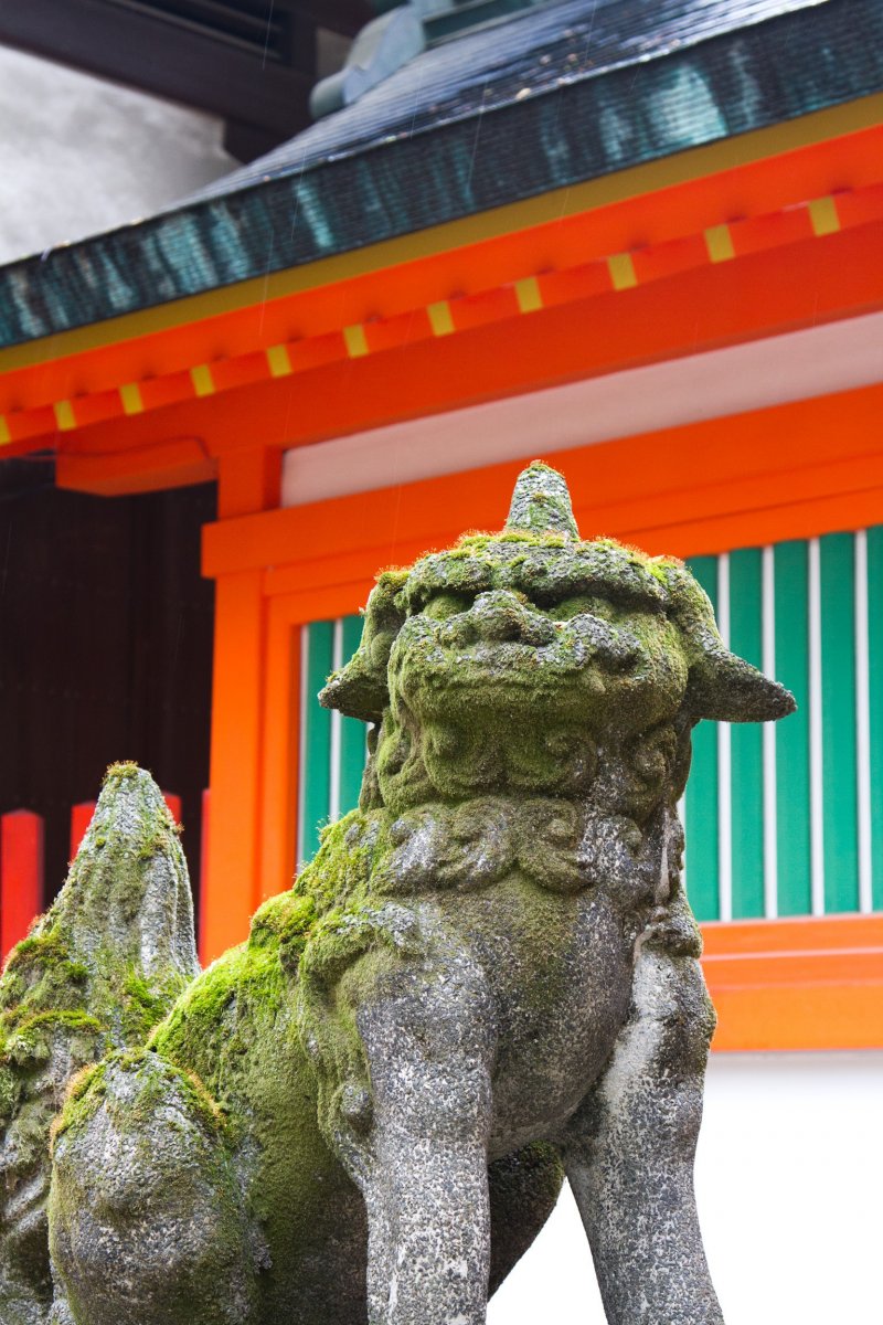 <p>Guardian at Sumiyoshi Shrine</p>