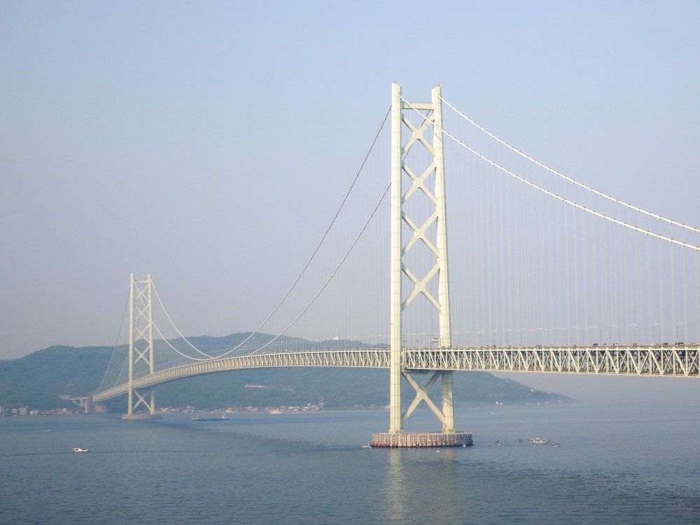 The view of the Great Akashi Strait Bridge in the morning