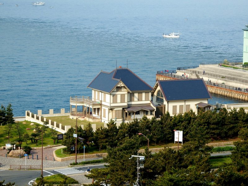 <p>Former Muto Sanji residence viewed from the Seaside Hotel Maiko Villa</p>