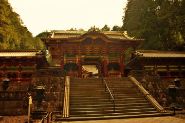 Yashamon Gate of Taiyu-in Reibyō Mausoleum.