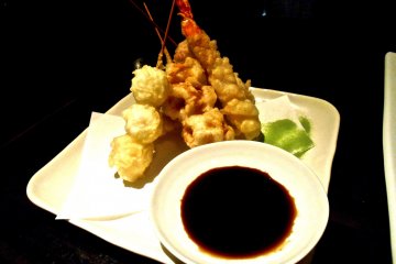 <p>Skewered Tempura, one of their signature dishes....they taste VERY GOOD!</p>