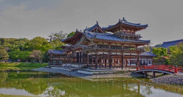<p>This is the Phoenix Hall (鳳凰堂) in April 2009, when I first visited Byōdō-in (平等院) in Uji City. This is a HDR version</p>