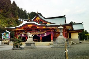 The main hall of Ishizuchi Shrine