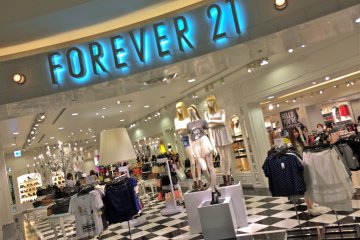 <p>Forever 21 is an American fashion retailer with its headquarters in Los Angeles, California</p>