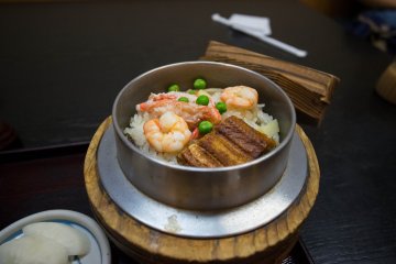 <p>The main dish, made up of rice, prawn and unagi. A specialty in Nara.&nbsp;</p>