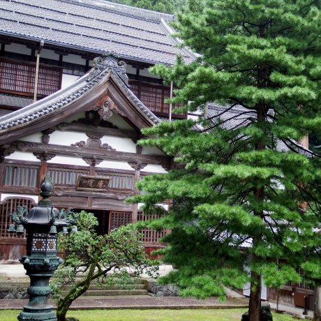 Kitchen and Bath of Eiheiji Temple