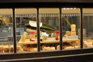 The display window of a French restaurant