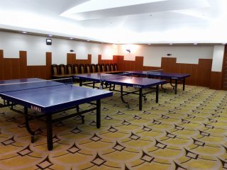 Spacious table tennis room