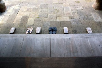 <p>Our wardrobe shoes perfectly aligned as we exit the restaurant</p>