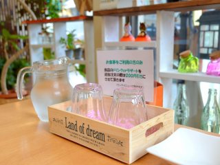 Kafe Tretop Kyoto: Dalam negri impian