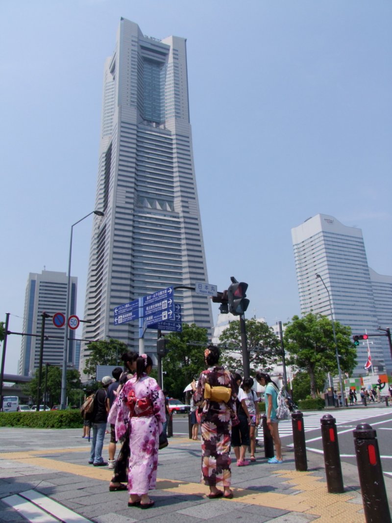 True beauty: The Landmark Tower and Kimono-clad Ladies.