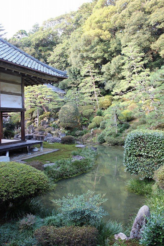 瀧谷寺の名勝庭園。昭和４年に日本名勝庭園の一つとして、文部省より福井県下最初の指定を受けた