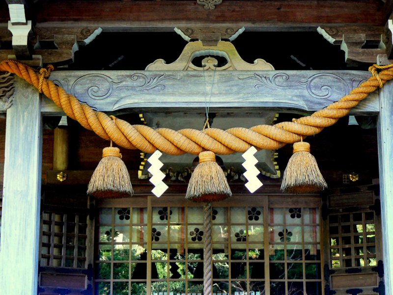 <p>Heavy rope decorating a shrine</p>