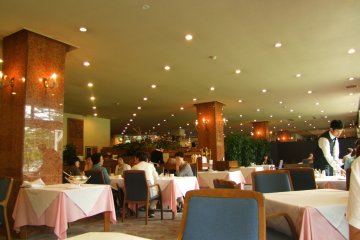 <p>A luxurious dining room in the hotel</p>