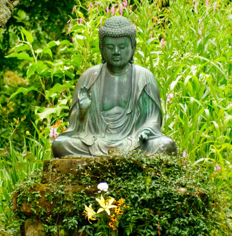 <p>Near the starting point of this hike is Tokei-ji Temple which has this little Buddha. Interestingly, this little statue represents a much small version of the giant Buddha which can be found at Kotoku-in Temple located at the end of this hike</p>