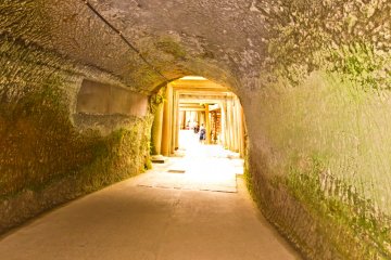 <p>In order to reach this shrine you have to walk along a &nbsp;tunnel which has been cut through a high rock wall</p>