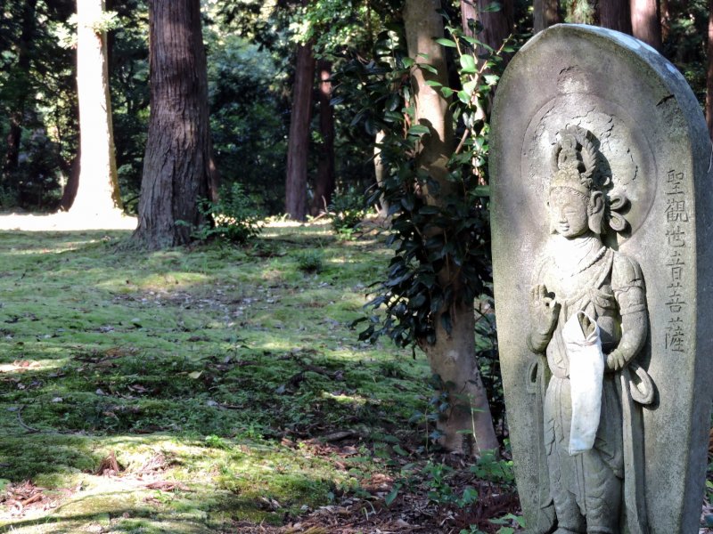 <p>Thirty-three statues of Kannon Bosatsu (Goddess of Mercy) like this are spread out around a silent woods</p>