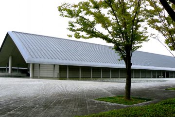 <p>The profile of the museum is very simple and elegant</p>