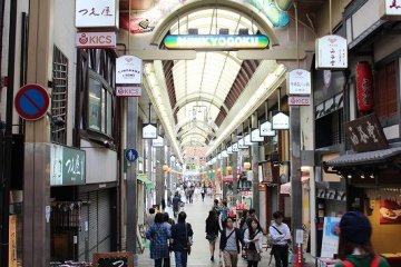 교토 "신쿄고쿠 상점가"를 걷다