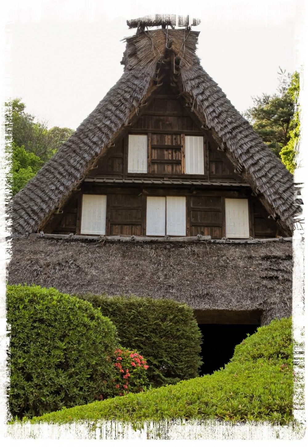 บ้าน Emukai จากจังหวัดโทะยะมะ (ปลายศตวรรคที่ 17)