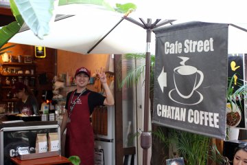 오키나와 나하의 차탄 커피 카페