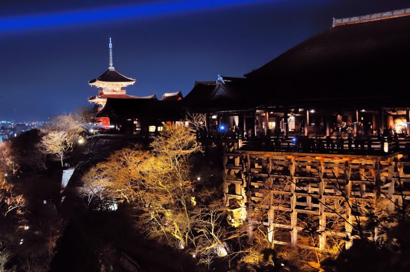 <p>The famous &#39;Stage of Kiyomizu&#39;; I feel weak in my knees every time I stand here</p>