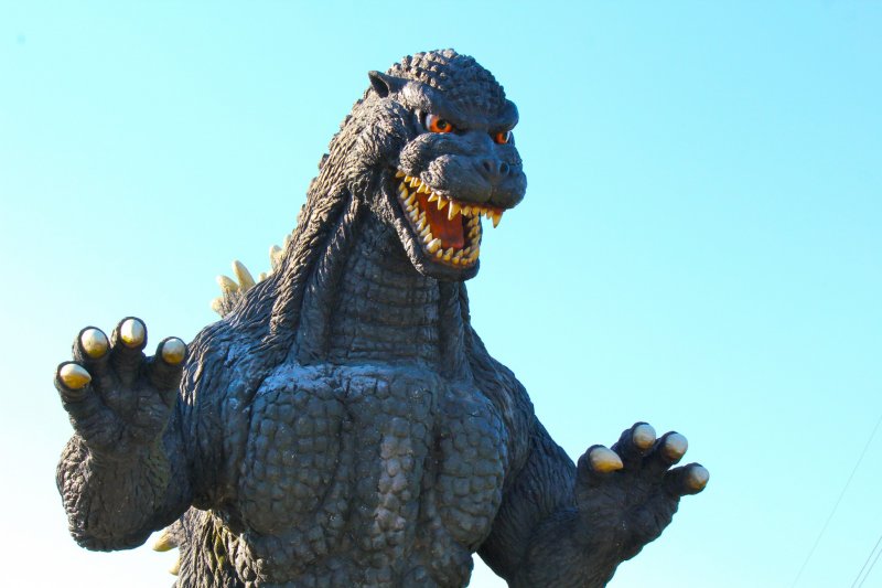 <p>Godzilla Returns to Yokosuka! Erected in 1999 on the hilltop of&nbsp;Kurihama&nbsp;Hana no Kuni.</p>