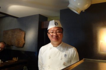 Ginza Isomura's head "kushiage" chef.