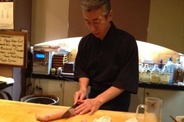 Sarkeo Shinya, slicing hamachi