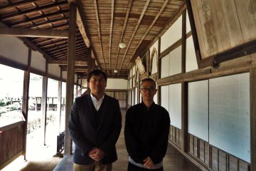 <p>My kind guide and my zazen teacher in front of Daiyuji&#39;s main building</p>
