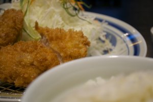 Deep-fried tonkatsu and rice