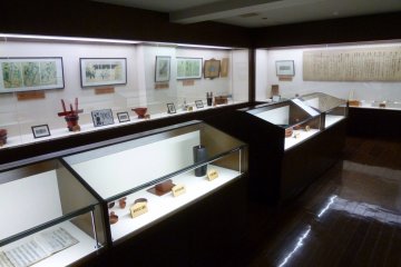 박물관 전시품 중에는 영어로 설명이 있는 것도 있다.