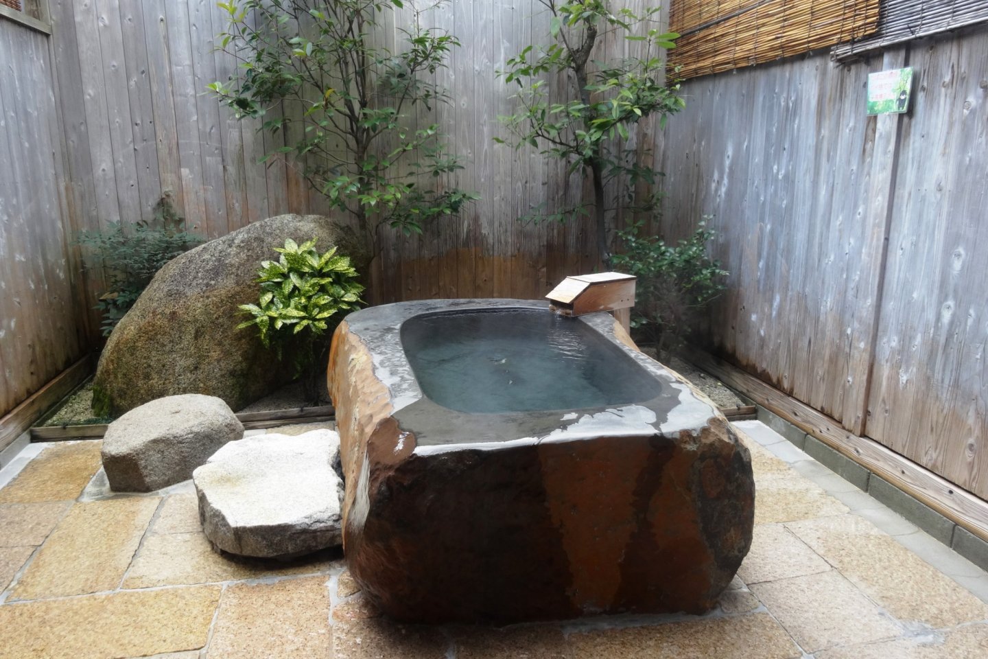 One of the rotemburo (outdoor bath) at Yunokawa