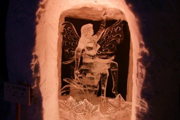 <p>Breath-taking ice carvings at the Yumoto Onsen Snow Festival</p>