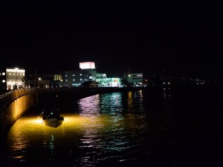 街灯と漁火のハーモニー（新町川）