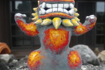 <p>In recent decades, many artists have given shisa&nbsp;a more colorful, modern image</p>