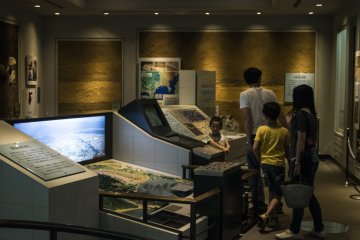 <p>The other permanent exhibit section of the Sagamihara City Museum is dedicated to it&#39;s history, beginning of course with the geography of the city.</p>