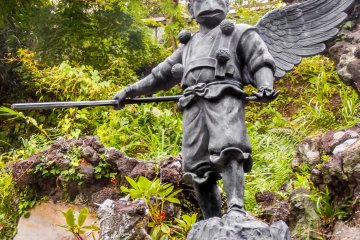<p>The first of many Tengu, (long nosed Goblins), something which this shrine is famous for</p>